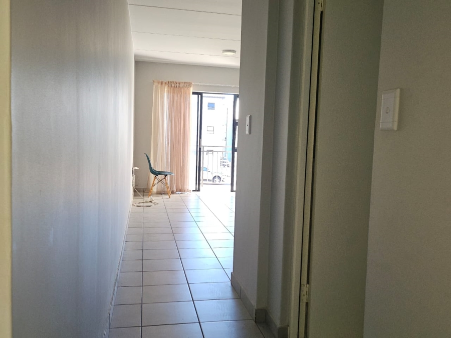 To Let 1 Bedroom Property for Rent in Parklands East Western Cape